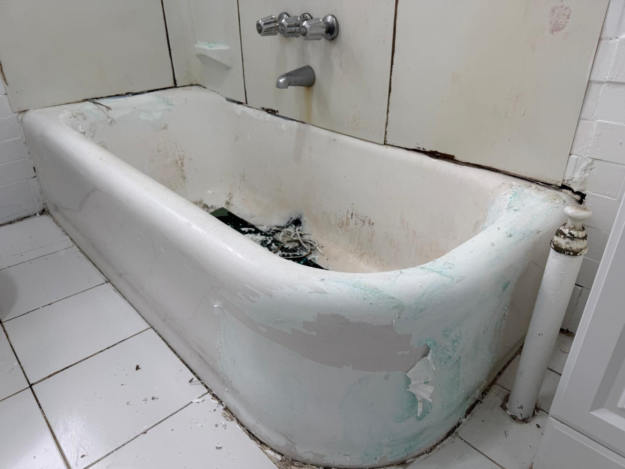 b_bathtub_reglazing_after_bathtub_solutions